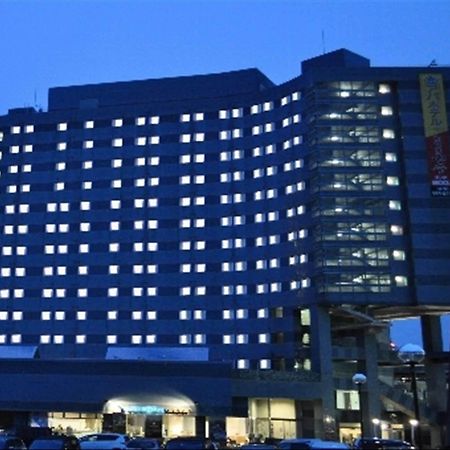 Apa Hotel Toyama Ekimae Exterior photo
